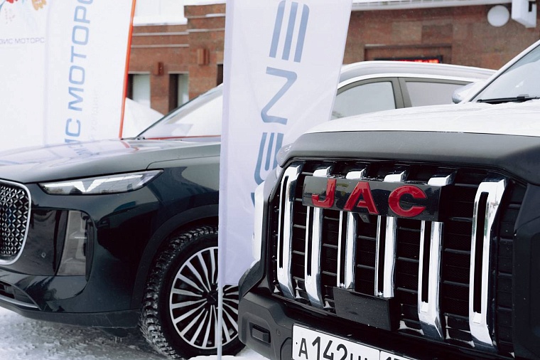 Праздник драйва: тюменский «Базис Моторс» на Масленице в Ялуторовске подтвердил статус народного автохолдинга