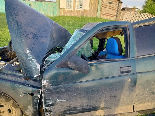 В Тюменской области в ДТП погибла 24-летняя девушка