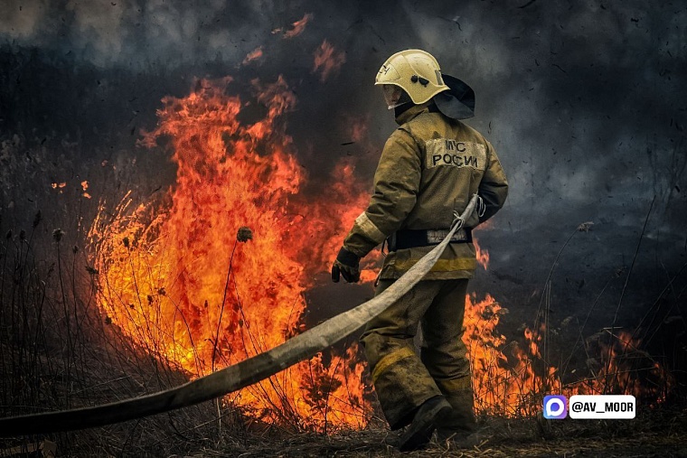 Александр Моор:  Тюменские спасатели ежедневно стоят на страже безопасности земляков