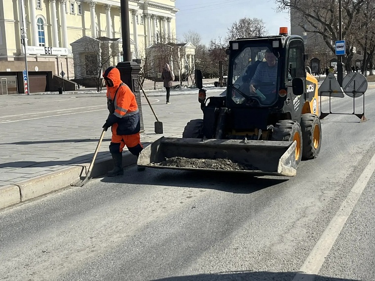 В Тюмени началась масштабная уборка после зимы