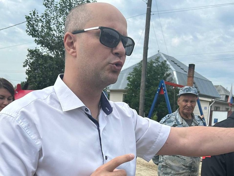 А. Иванькович пообещал решить вопрос с освещением