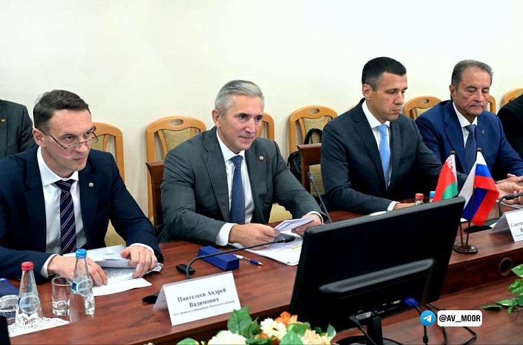 Александр Лукашенко попросил тюменцев помочь с оценкой перспектив нефтедобычи в республике Беларусь