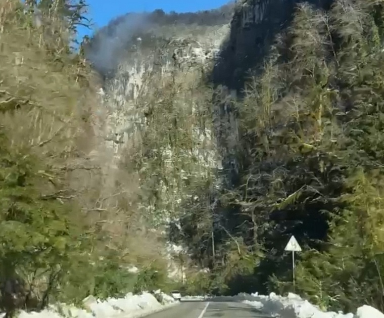 В горах Абхазии нашли тело погибшего туриста из Тюменской области