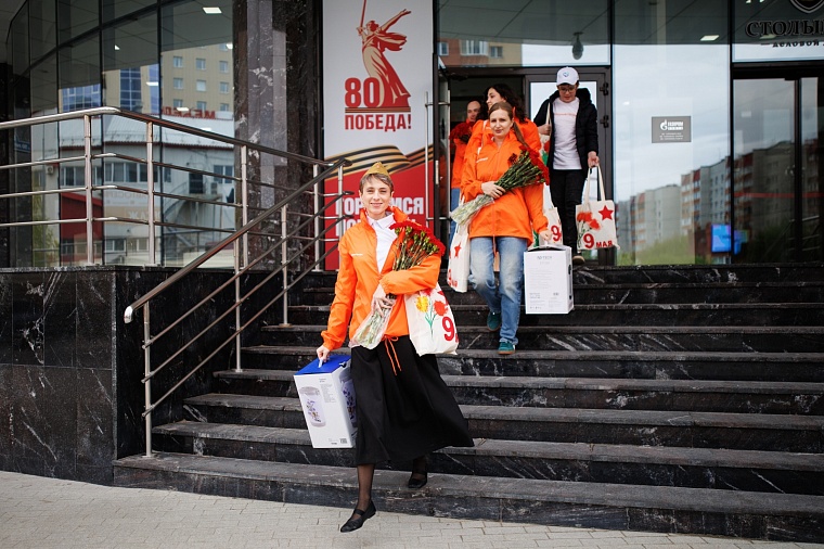 В Андреевском нефтяники поздравили ветеранов Великой Отечественной войны