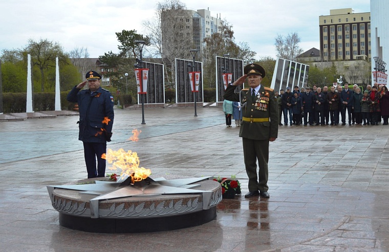 В Тюмени общественные активисты почтили память воинов, погибших на фронтах Великой Отечественной войны