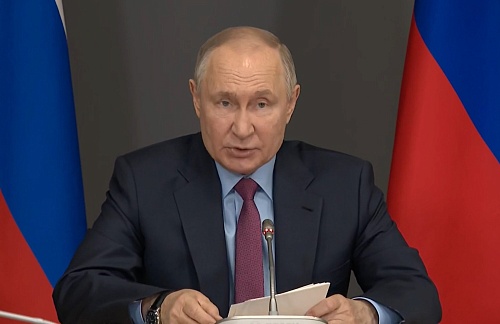 Владимир Путин: Производители приоритетной для страны продукции могут рассчитывать на льготные кредиты