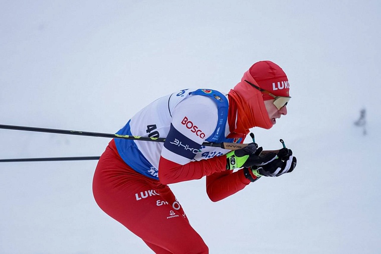 Александр Моор поздравил тюменских лыжников с медалями Кубка России