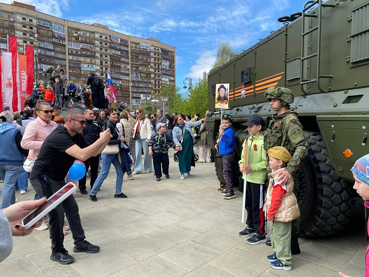 В акции «Бессмертный полк» приняли участие более 350 тысяч жителей Тюменской области