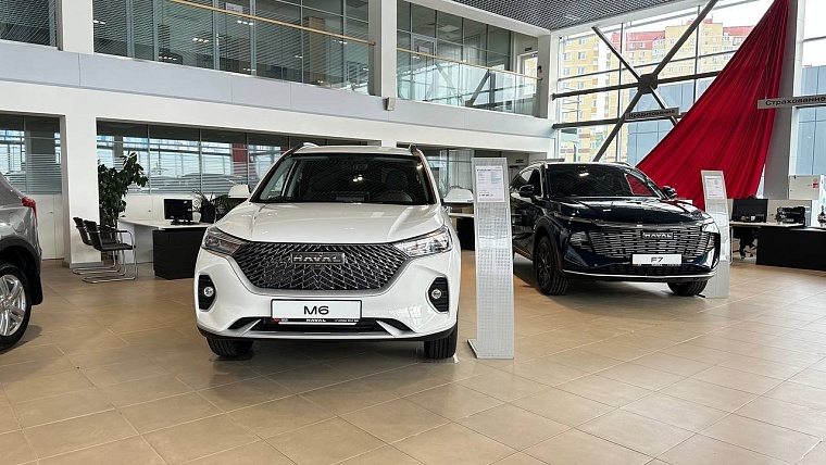 Выгода - до 450 000 рублей. Официальный дилер устроил предновогоднюю распродажу автомобилей