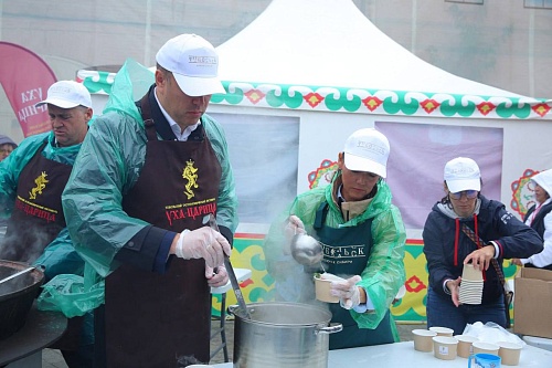 В Тобольске гастрофестиваль «Уха-Царица» пройдет с заплывом на сапбордах