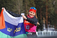 Александр Моор поздравил Викторию Сливко с победой в гонке на 30 километров