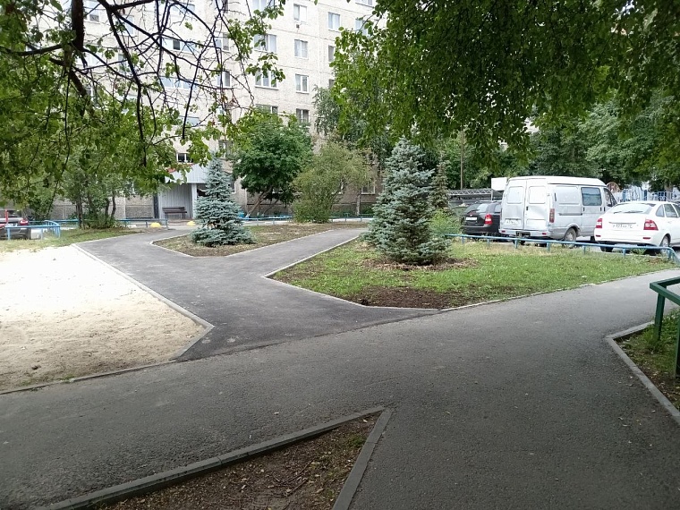 Тюменские дворы благоустраивают после обращений жителей к депутатам