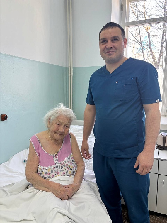 В Ялуторовске врачи спасли жизнь 100-летней женщины