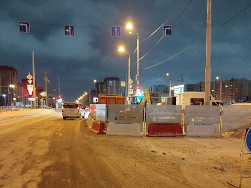 Улица Пермякова в Тюмени частично закрыта: водоканал проводит восстановительные работы