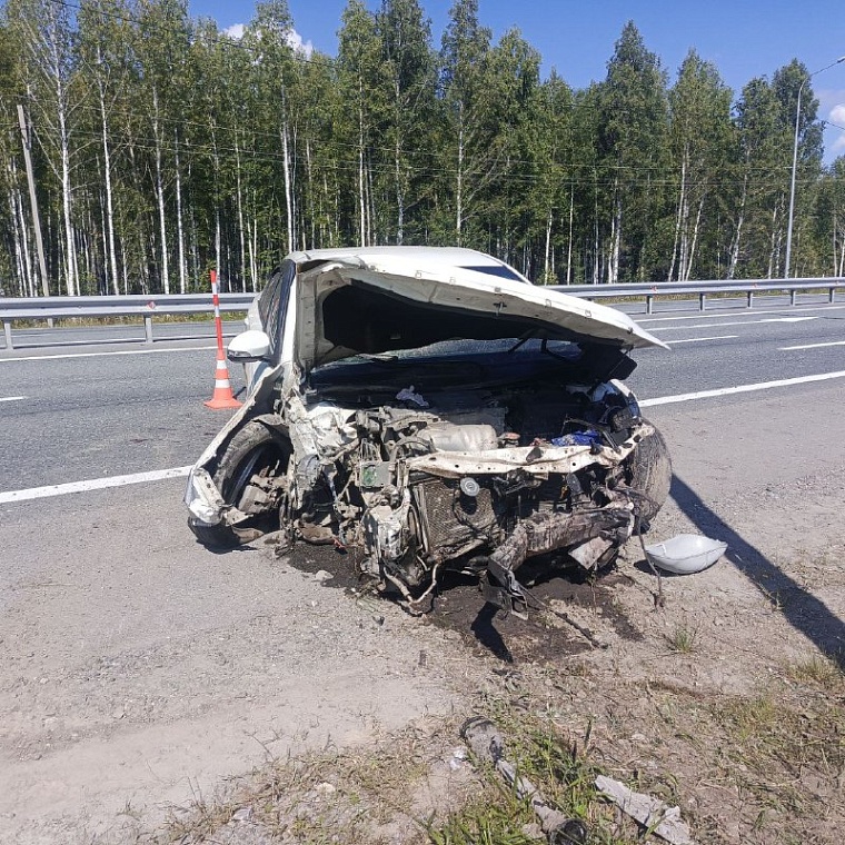 Трое детей пострадали в ДТП на трассе Тюмень - Ханты-Мансийск