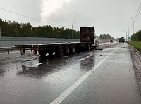 На автомобильной дороге Тюмень - Ханты-Мансийск столкнулись два грузовика