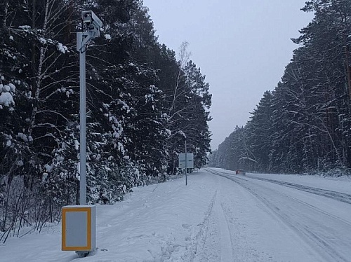 На дорогах Тюменской области смонтированы новые камеры: список локаций