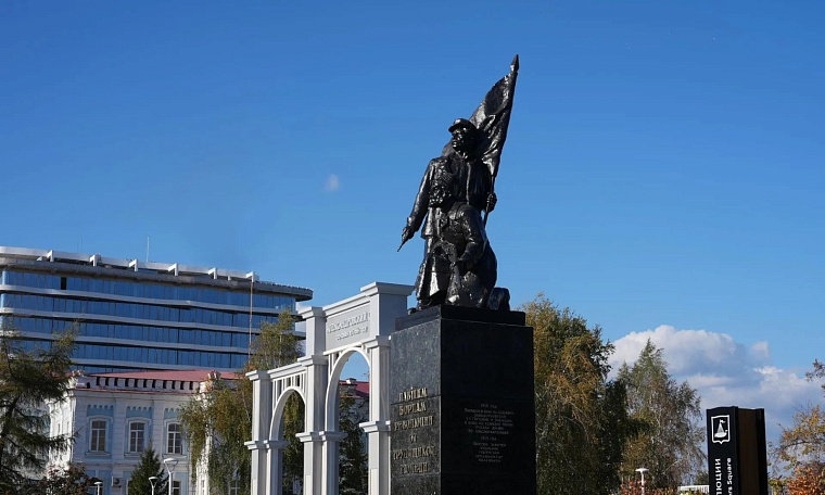 Теперь здесь Александровский сад: как изменилась площадь Борцов революции после благоустройства
