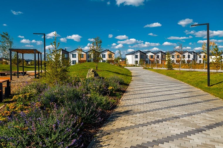 Экоподход и узнаваемый стиль: тюменский застройщик воплощает 30-летный опыт в мультиформатном комплексе