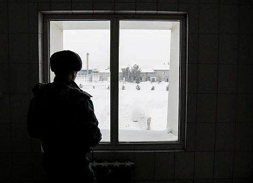 Сотрудник колонии на Ямале заставлял заключенных ремонтировать свою квартиру