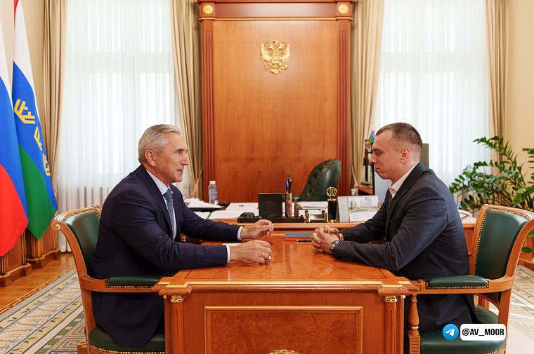 Александр Моор представил нового участника программы "Время героев"