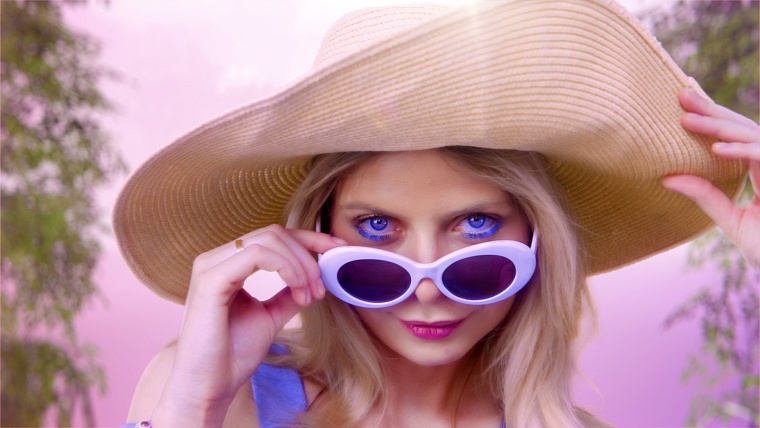 Ведущая «Удачной экскурсии» Татьяна Фридрих: Тюменские дачники выращивают улиток и строят дома на воде