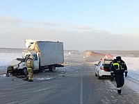 На трассе Екатеринбург - Тюмень столкнулись девять автомобилей