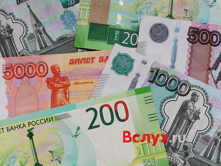 В Тюменской области зарплаты выросли на 7,5% и в среднем составляют 98,7 тыс. рублей