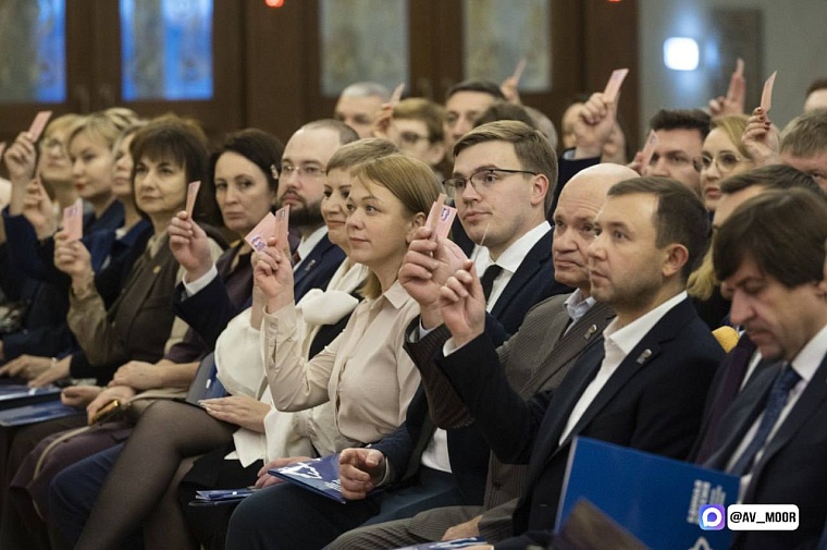 В президиум Тюменского регионального политсовета ЕР вошли Олег Ямпольский и Елена Дремина