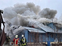 В деревне Падерина рядом с Тюменью сгорел большой частный дом