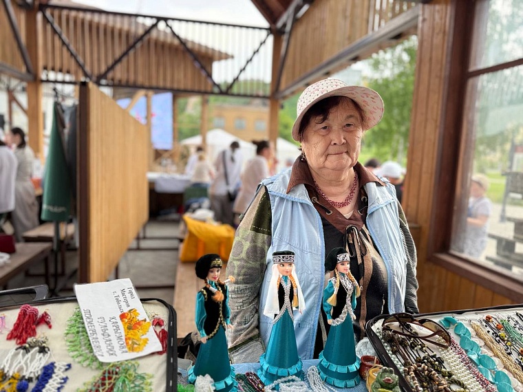 Тоболяки отмечают народный праздник Сабантуй