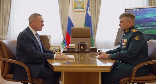 Выходцы из Тюмени: губернатор Югры и участник программы "Время героев" обсудили совместную работу