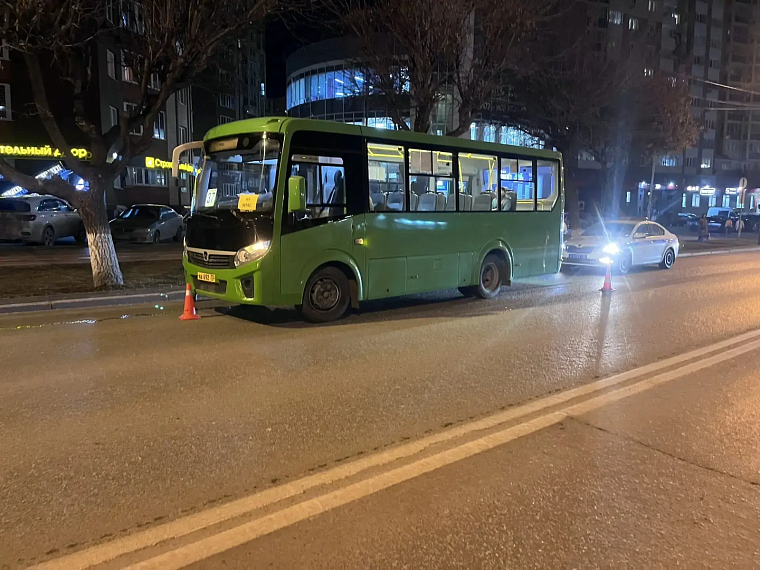 В Тюмени маршрутка сбила 10-летнюю школьницу