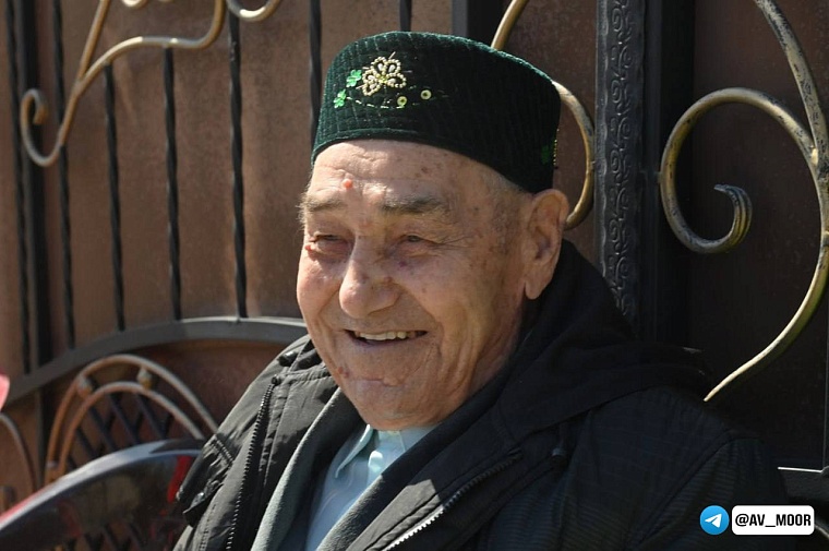 Александр Моор поздравил ветерана Великой Отечественной войны с 99-летием