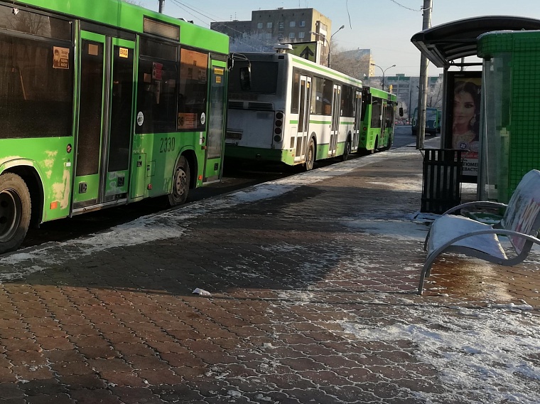 В Тюмени на четырех маршрутах перенесли остановку «Деревня Патрушева»