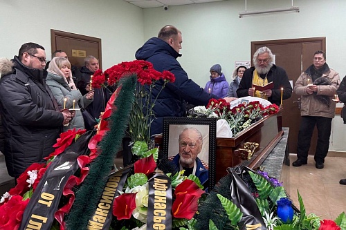 Тобольск простился с легендой спорта Анатолием Березиным