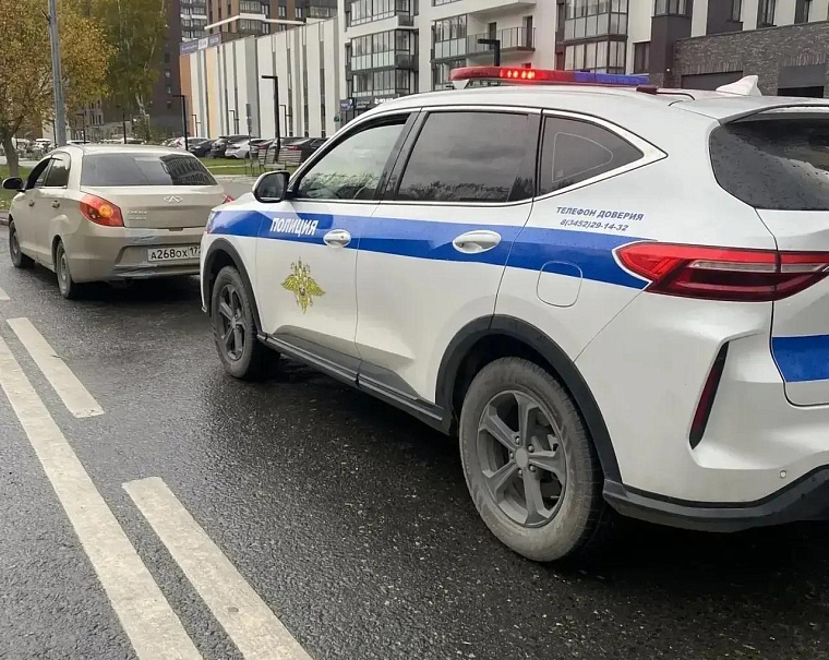 Тюменец не смог оплатить 37 штрафов и лишился автомобиля