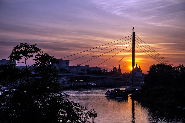 В Бресте открылась выставка работ юных тюменских художников