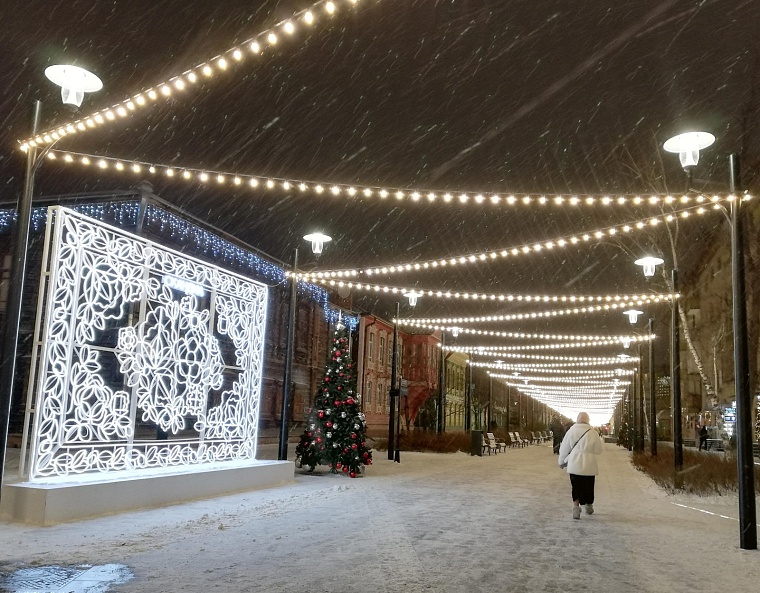 Александр Моор и Максим Афанасьев поделились видео «вязаной» Тюмени