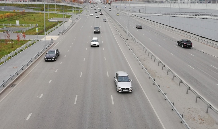 На трех участках федеральной трассы Тюмень - Омск ограничено движение