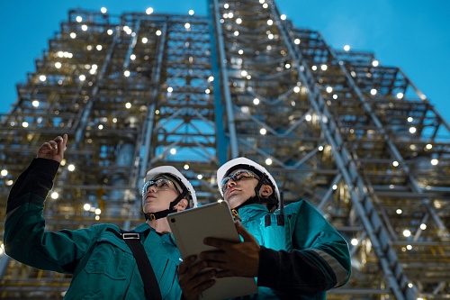 Работодателем номер 1 в России в реальном секторе экономики стала нефтегазохимическая компания СИБУР