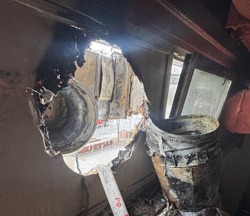 В Тюмени тушили пожар на «Михайловском» рынке