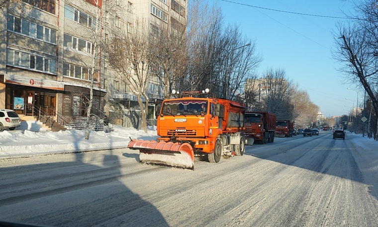 Поставили на вид: Максим Афанасьев рассказал, какие меры приняты УК по уборке дворов от снега