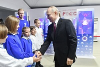 Песков рассказал о впечатлениях Владимира Путина от выставки-форума "Россия"