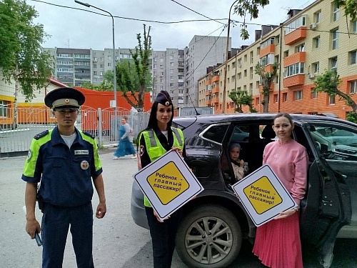 В Тюменской области ужесточают "сплошные проверки" ГАИ по детским креслам