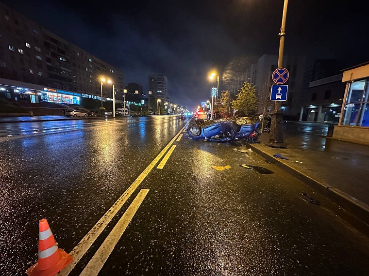Четверо ранены в жестком ДТП в центре Тюмени