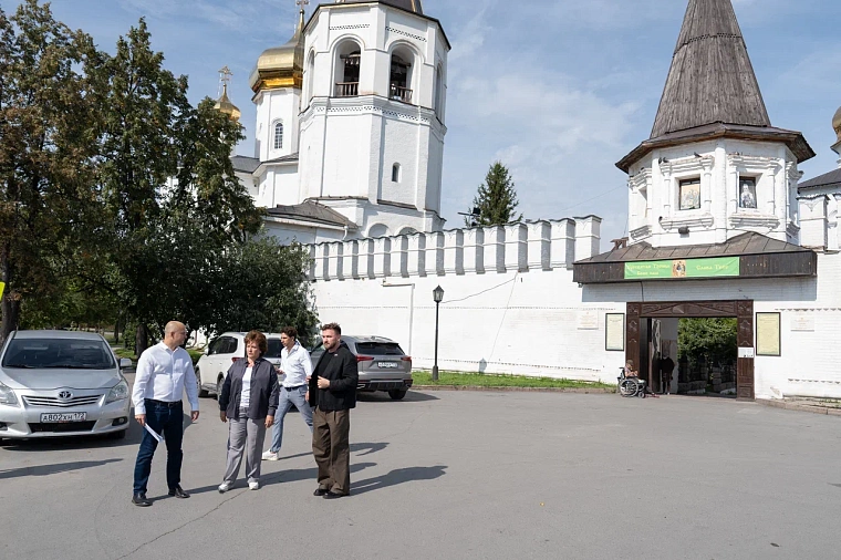 Светлана Иванова проконтролировала исполнение наказов