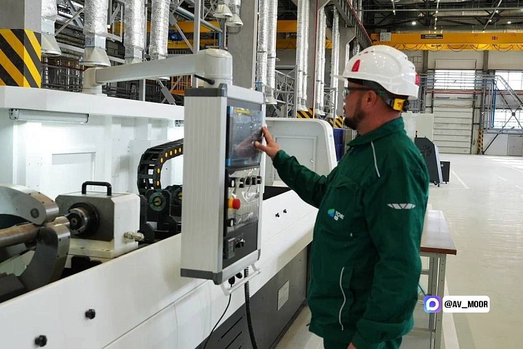 Александр Моор: Вместе с министром Антоном Алихановым открыли Тюменский производственный комплекс ГК «ТОФС»