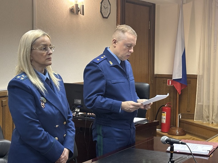 Убивший родителей из-за наследства тюменец может получить пожизненный срок