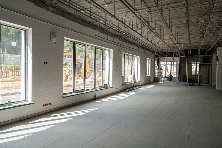 Председатель гордумы Светлана Иванова оценила ход строительства катка на Судоремонтной